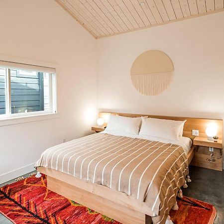 Longboard Studio Includes King Bed And Kitchenette スティンソン・ビーチ エクステリア 写真